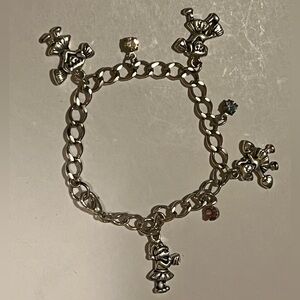 YOUNG GIRL’S CHEERLEADING CHARM BRACELET.